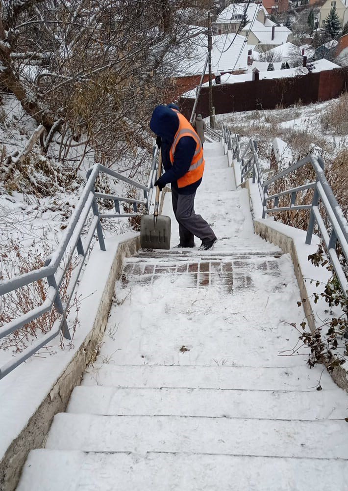 В Воронеже коммунальные службы перешли на круглосуточный режим работы