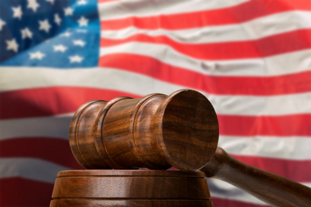 Криптомиллиардер Сан подал иск в суд на платформу Дональда Трампа