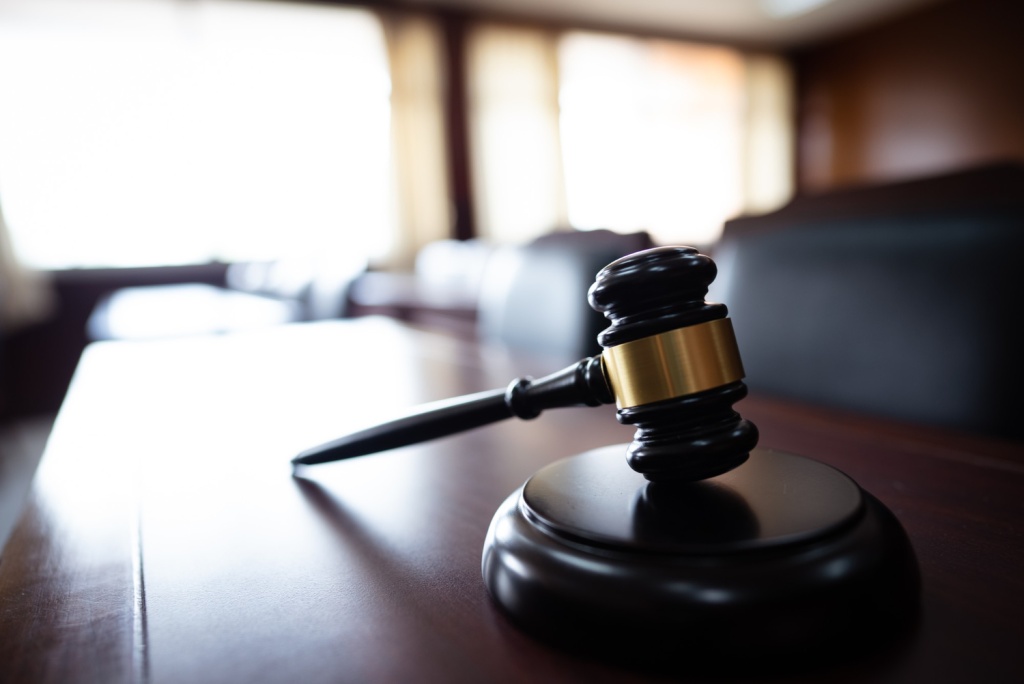 В Оренбурге директора предприятия будут судить за невыплату зарплаты сотрудникам