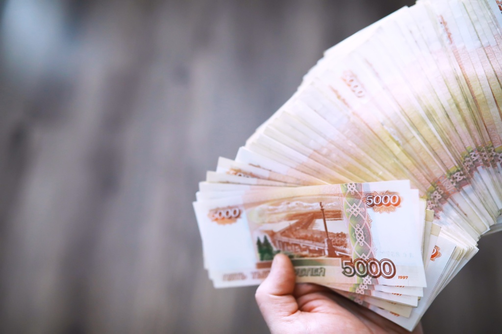«Известия»: обороты индивидуальных бизнесменов в РФ выросли на треть