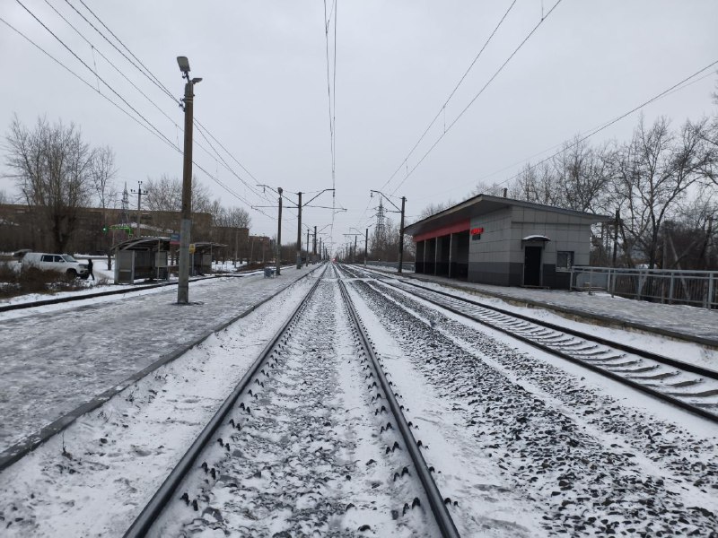 В Красноярске женщина погибла при переходе путей в наушниках