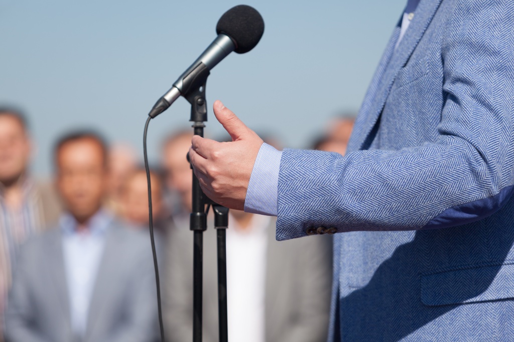 Главой оргкомитета предстоящего конкурса "Новая волна" в Казани стал премьер-министр Татарстана Алексей Песошин