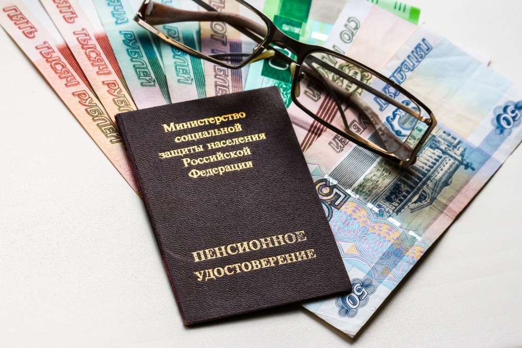 Пенсионеры, продолжающие трудовую деятельность, получили прибавку к пенсии